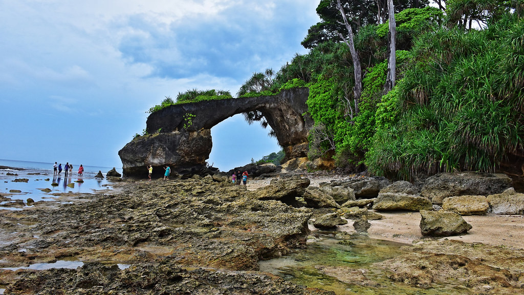 Natural bridge neil island