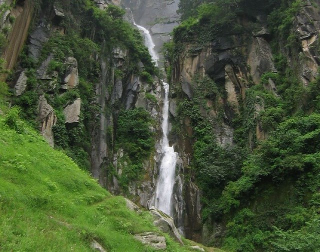 Jogini Waterfall Manali